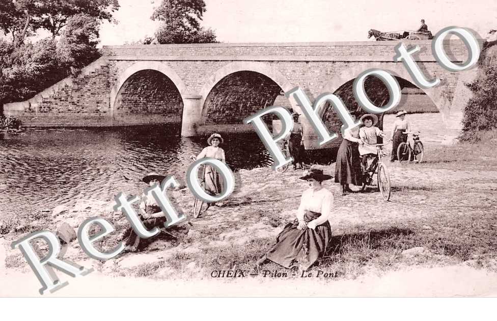 Pilon. Le Pont