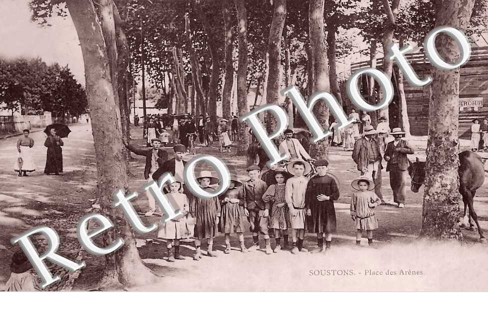 place des Arènes