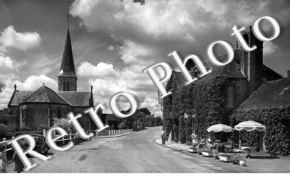 le bour, le restaurant et l&#039;église