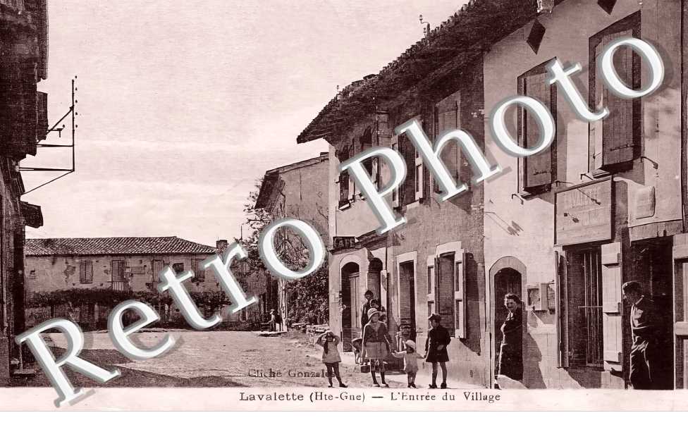 l&#039;entrée du village