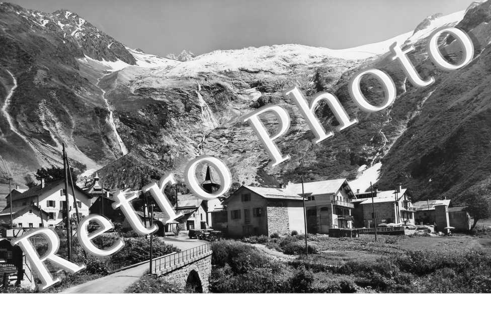 Le village et le Glacier du Tour