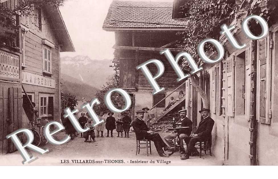 Intérieur du village