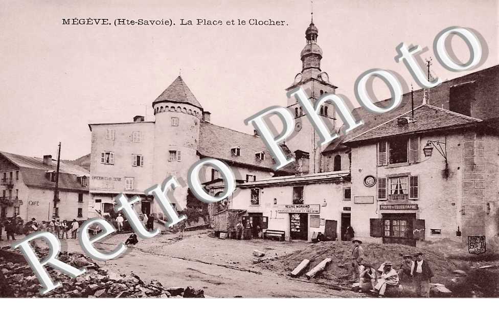 la place et le clocher