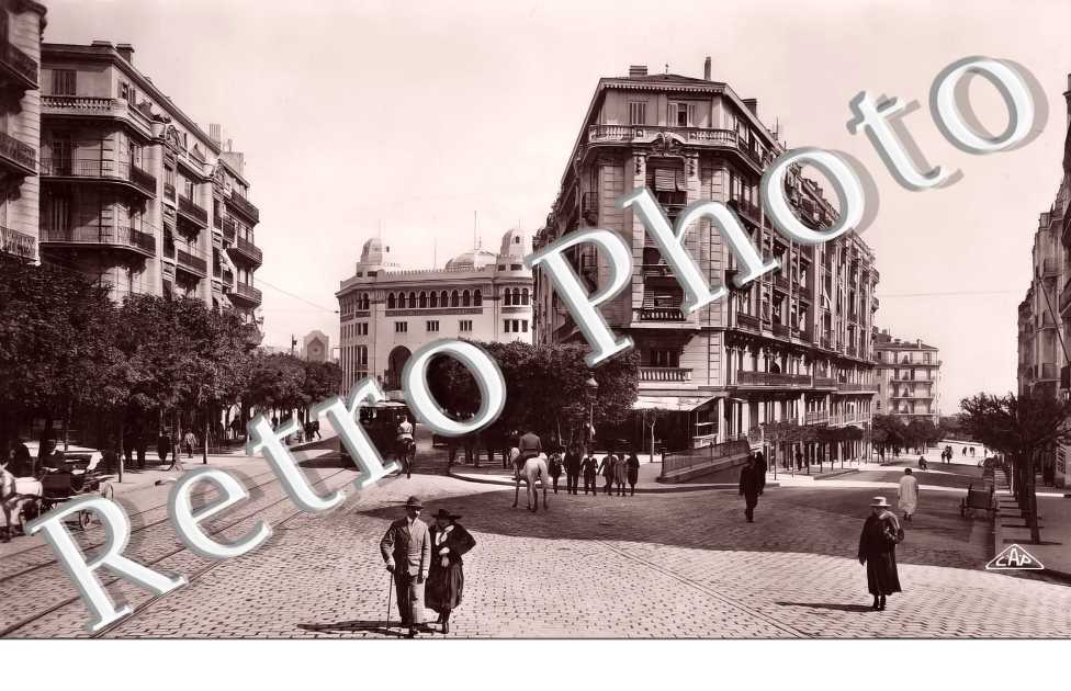 La rue Michelet et la Poste