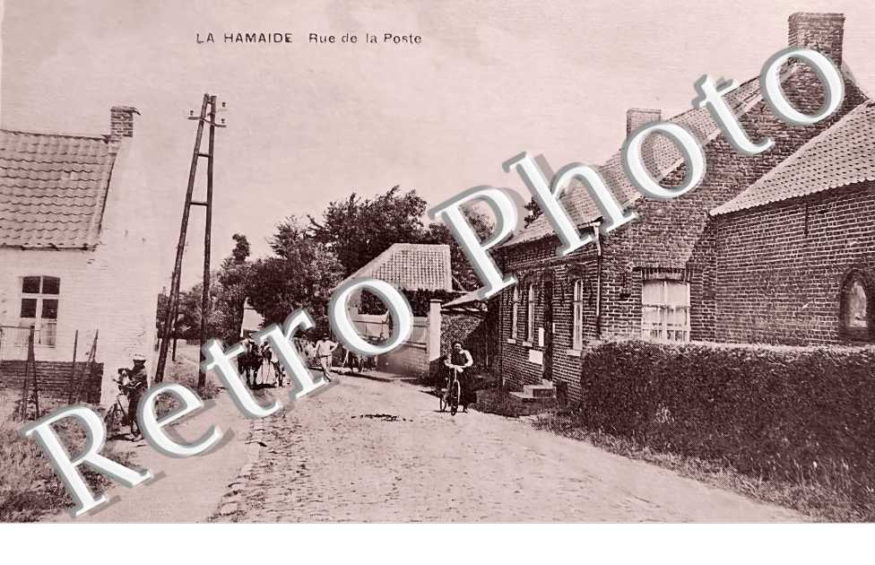 Lahamaide. Rue de la Poste