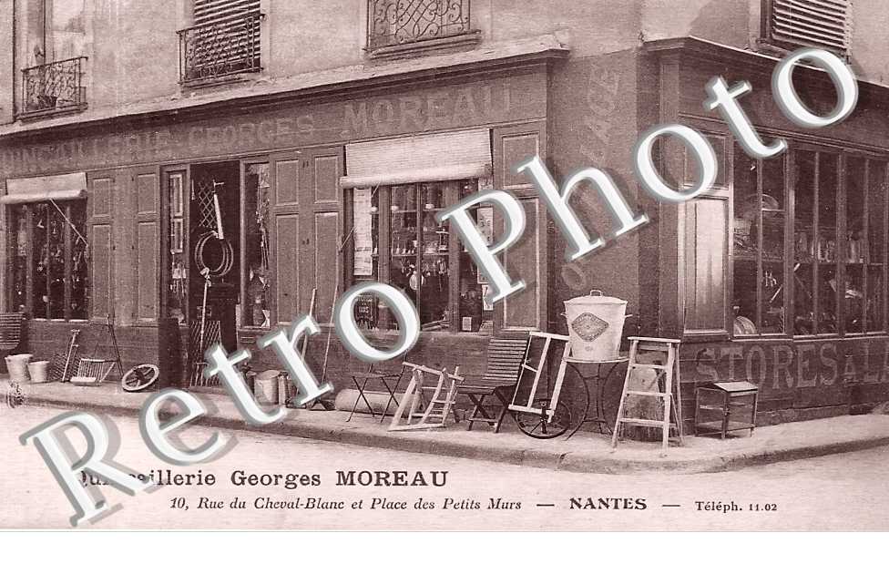 Quincaillerie Georges Moreau. 10 rue du Cheval-Blanc et Place des Petits Murs