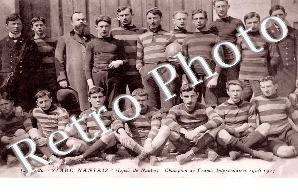 Equipe du Stade Nantais (Lycée de Nantes). Champion de France Interscolaires 1906-1907