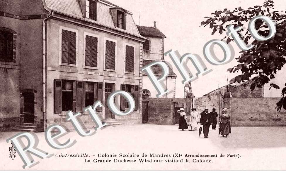 Colonie scolaire de Mandres. La Grande Duchesse Russe Wladimir visitant la colonie