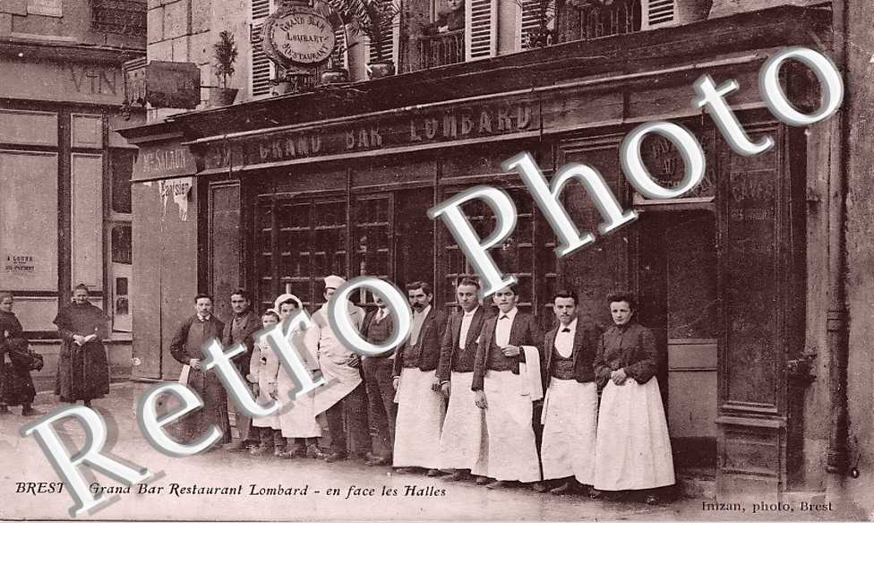 Grand Bar Restaurant Lombard. En face des Halles