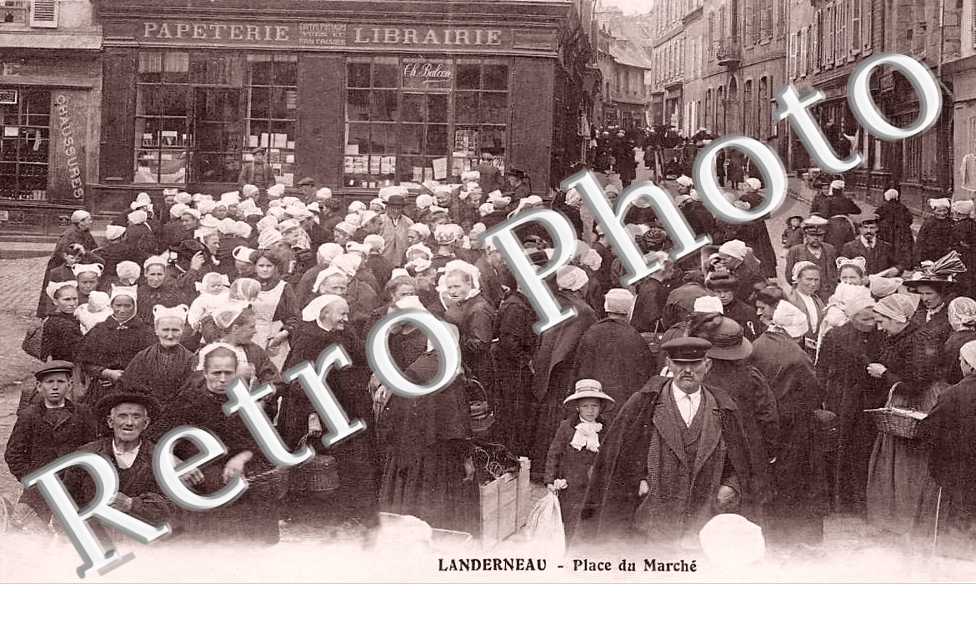 Place du Marché. Papéterie Librairie