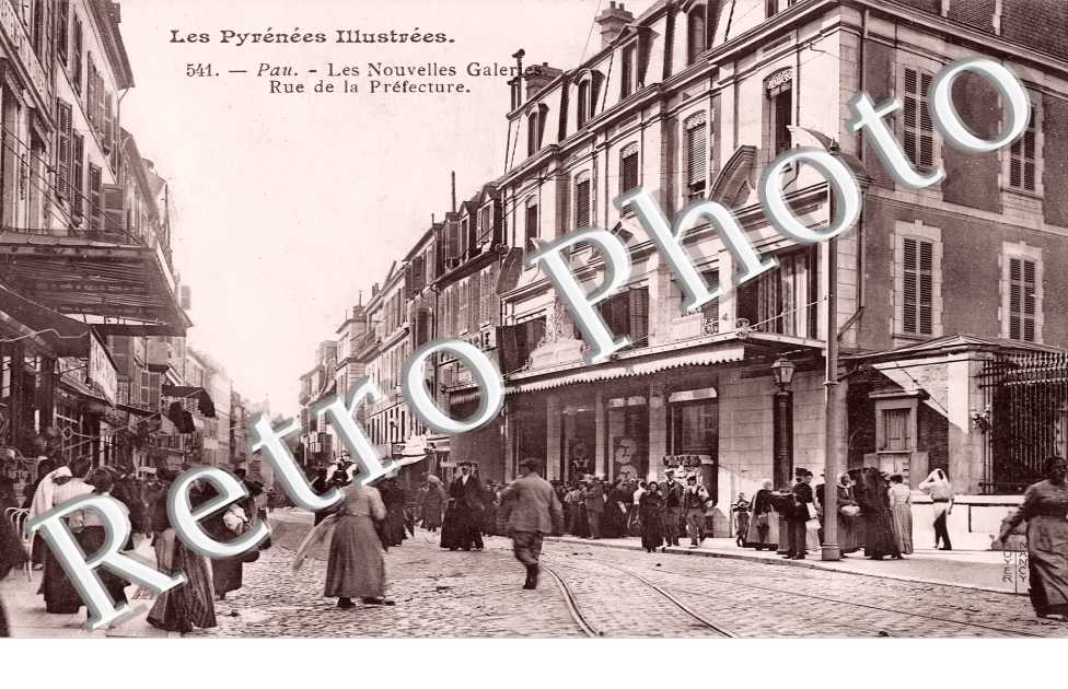 les Nouvelles Galeries. Rue de la Préfecture