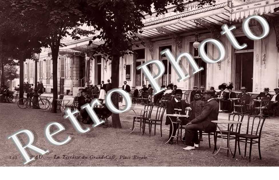 la Terrasse du Grand Café. Place Royale