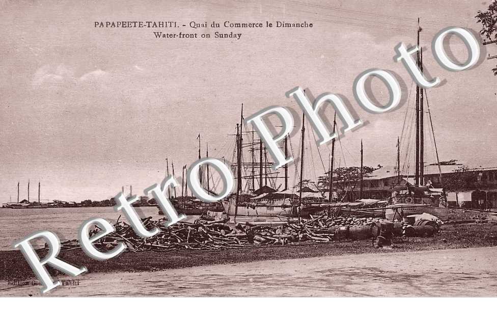 Quai du Commerce le Dimanche
