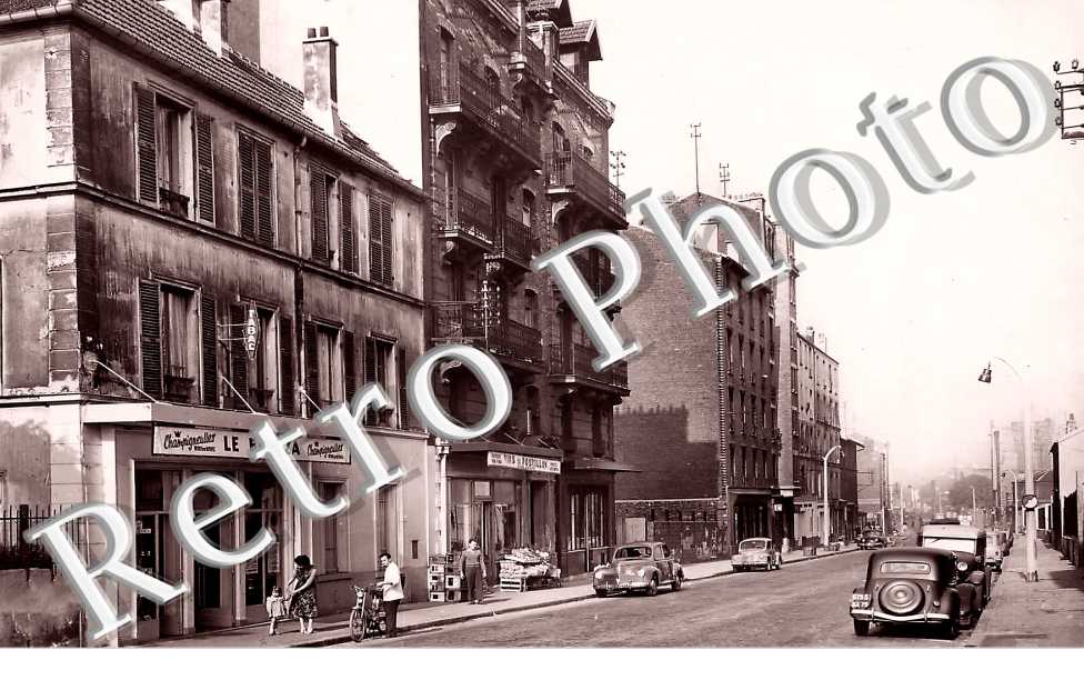 avenue Louis Roche Bar Le Brazza