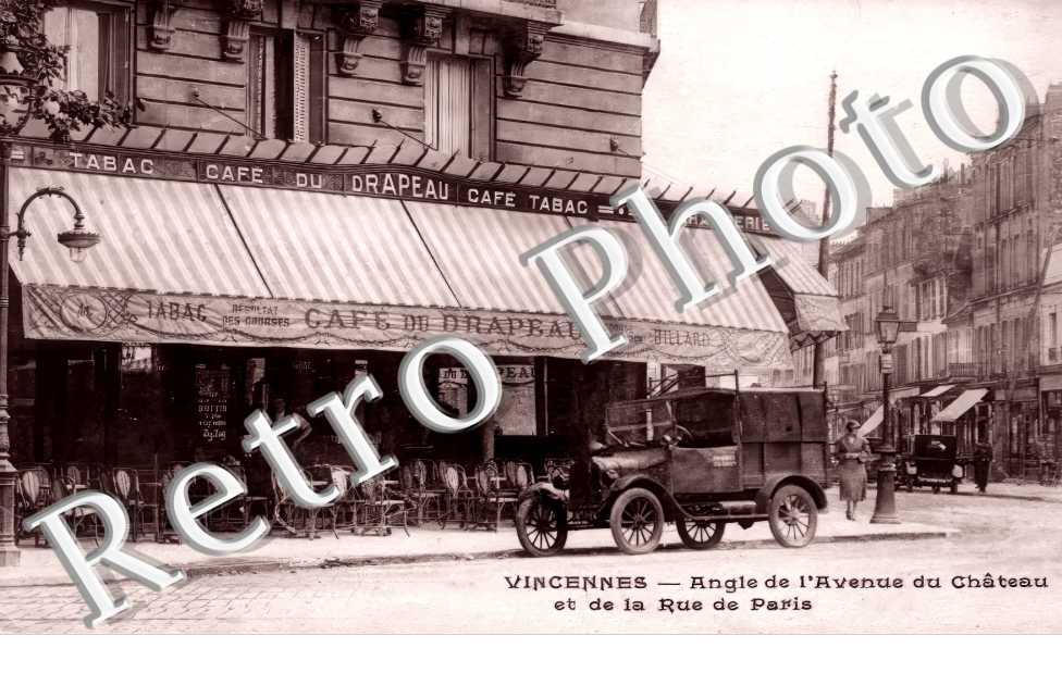 Angle de l'avenue du Château et de la rue de Paris. Café du Drapeau