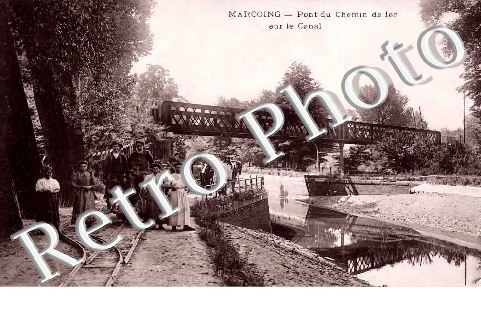 pont du Chemin de Fer sur la canal.