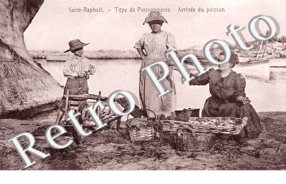 Type de Poissonières. Arrivée du poisson