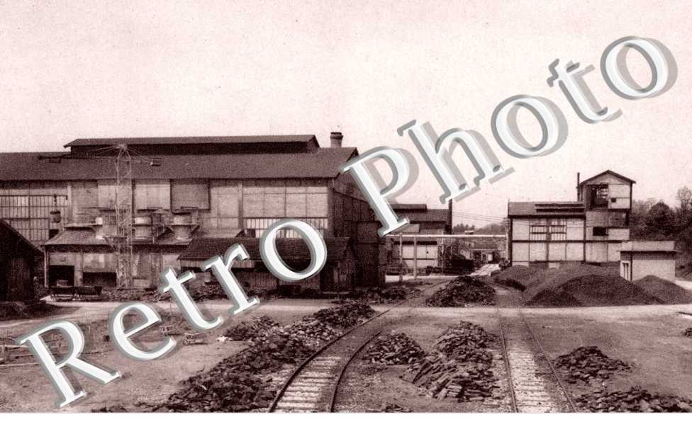 usine. Ateliers de centrifugation cubillots et parc à tuyaux