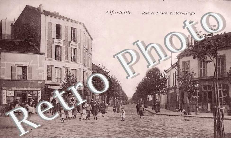rue et place Victor-Hugo