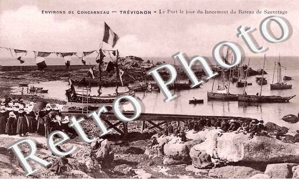 le Port le jour du lancement du bateau de sauvetage