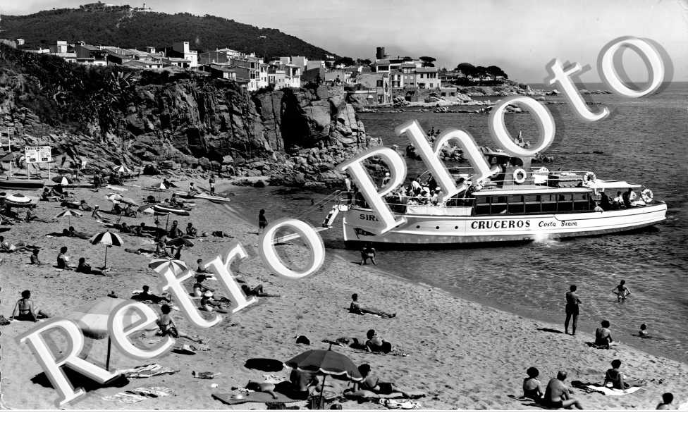 la plage et le bateau