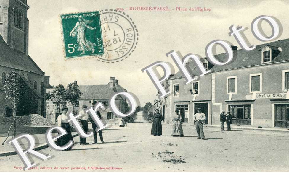 L'église - la place