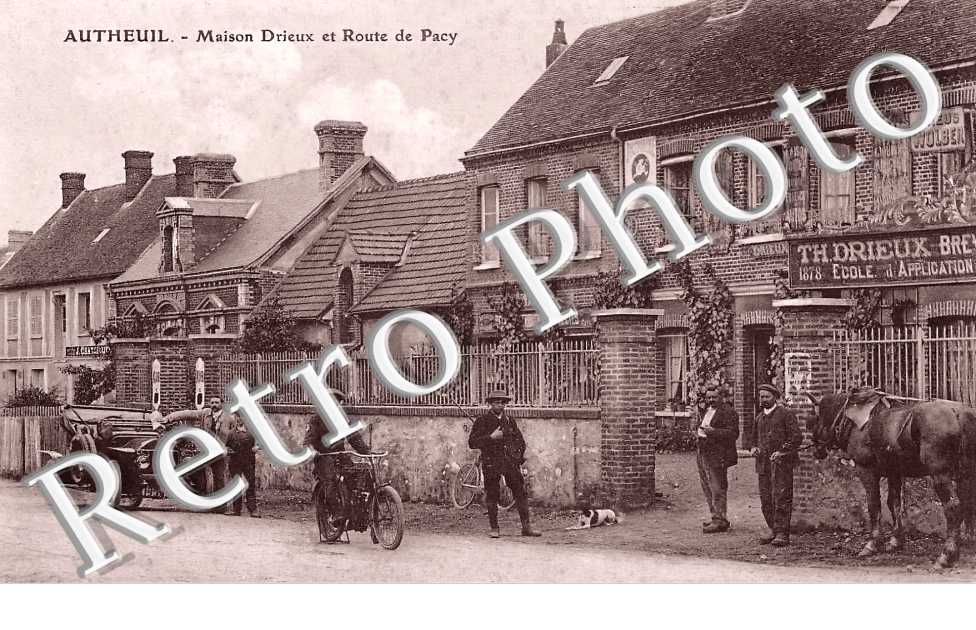 Maison Drieux et Route de Pacy