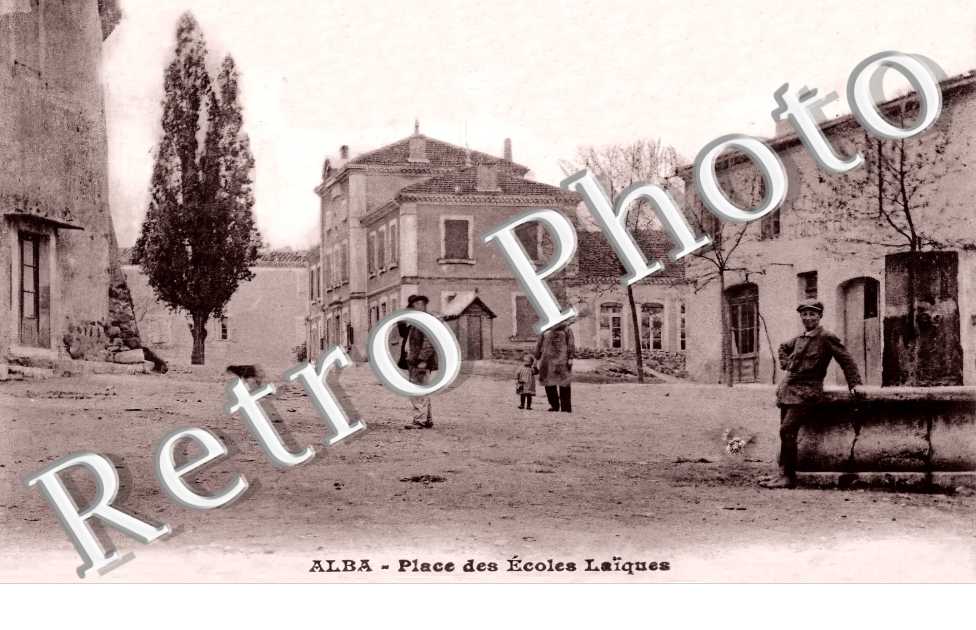 place des écoles laïques.