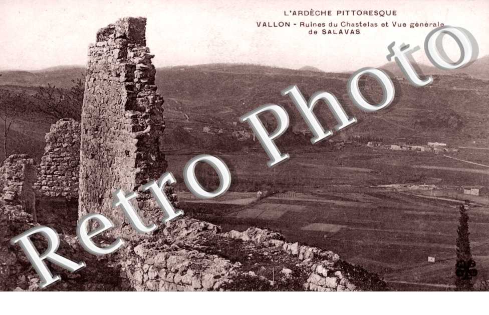 VALLON ruines du Chastelas et vue générale de SALAVAS