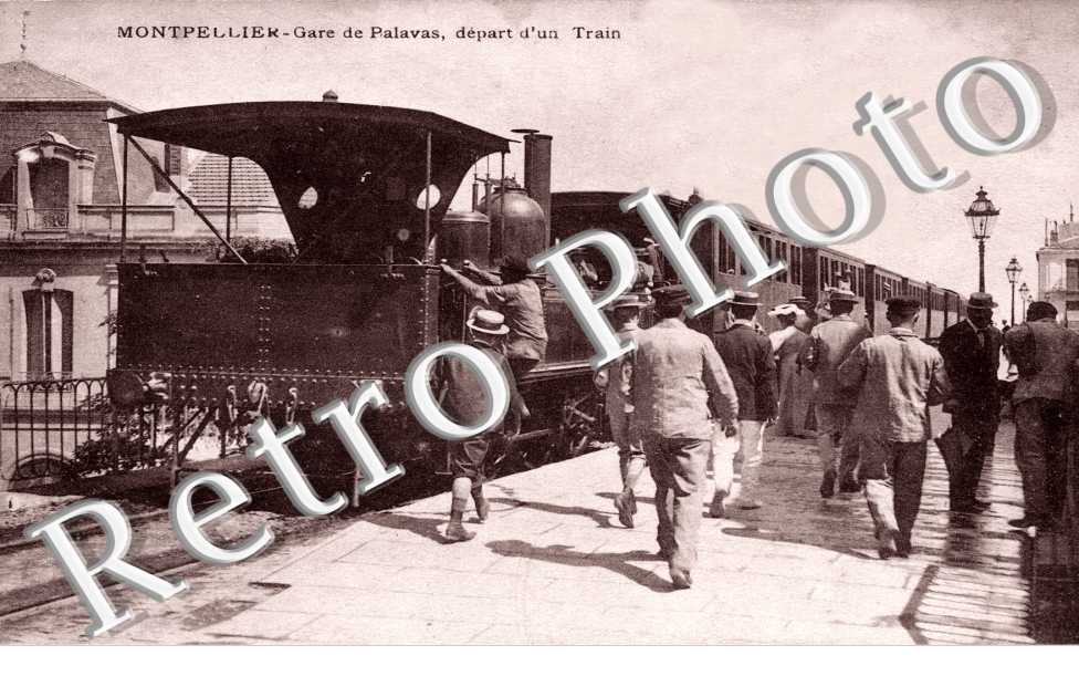Gare de Palavas, départ d'un train