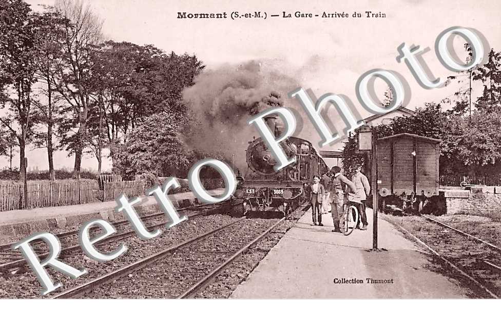 la gare. Arrivée du train