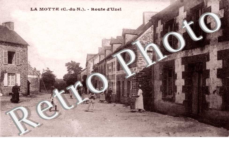 Route d'Uzel - bureau de poste