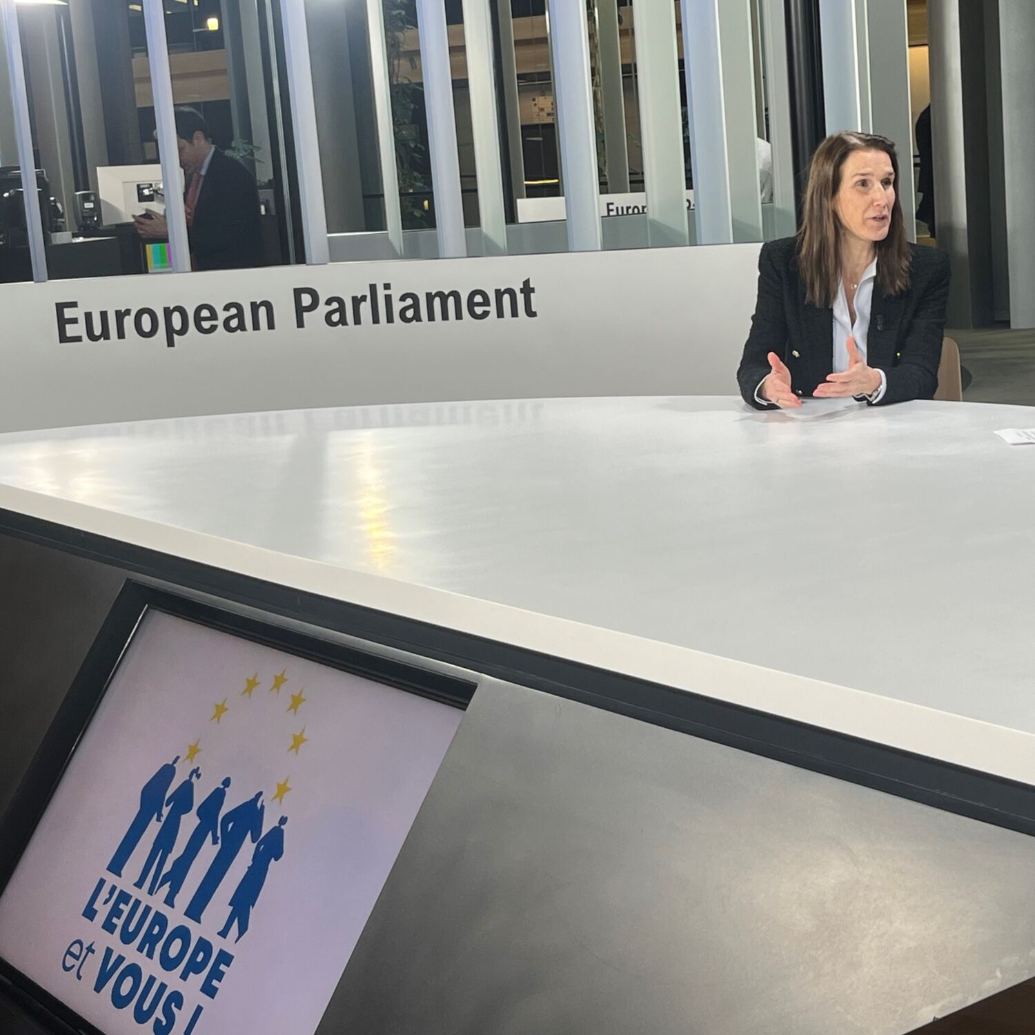 Sophie Wilmès évoque la progression de l'extrême-droite en Europe episode artwork