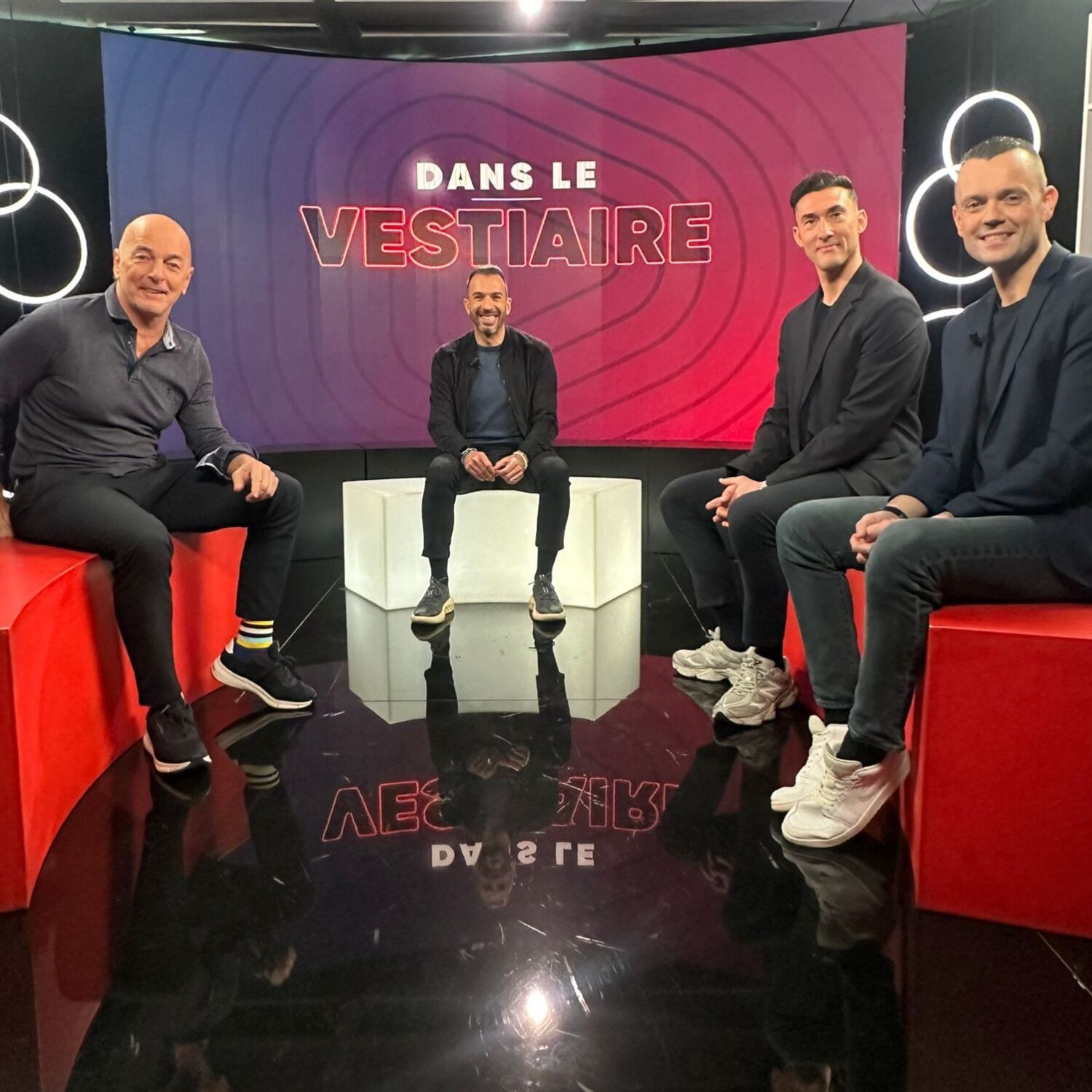 "Ce tacle, lors de Charleroi - Bruges, c’est une faute professionnelle" : l’équipe du Vestiaire horrifiée par le tacle de Van Den Kerkhof sur Tziolis "Ce tacle, lors de Charleroi - Bruges, c’est une faute professionnelle" : l’équipe du Vestiaire horrifiée par le tacle de Van Den Kerkhof sur Tziolis