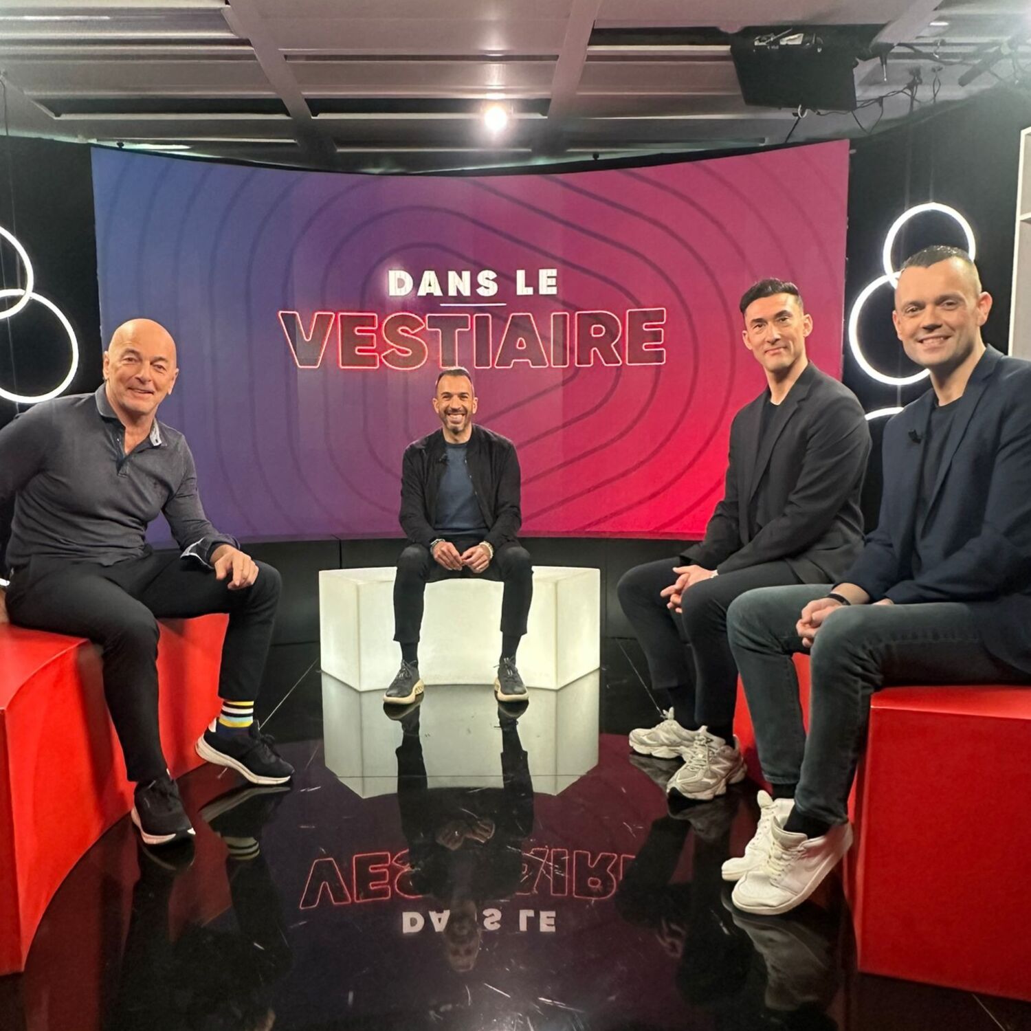 "Ce tacle, lors de Charleroi - Bruges, c’est une faute professionnelle" : l’équipe du Vestiaire horrifiée par le tacle de Van Den Kerkhof sur Tziolis