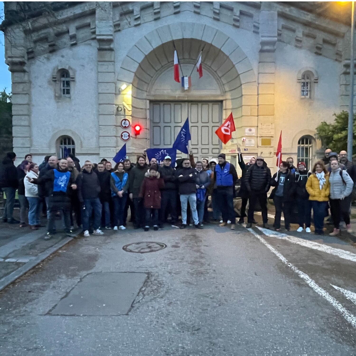 « C'est une situation d'urgence » : la maison d'arrêt de Dijon est...
