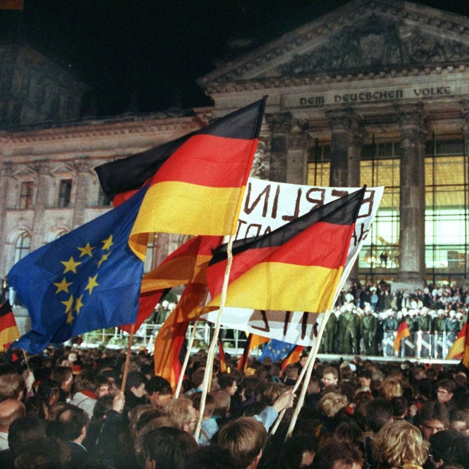 Europos Parlamentas, Berlyno sienos griūtis ir Vokietijos susivienijimas