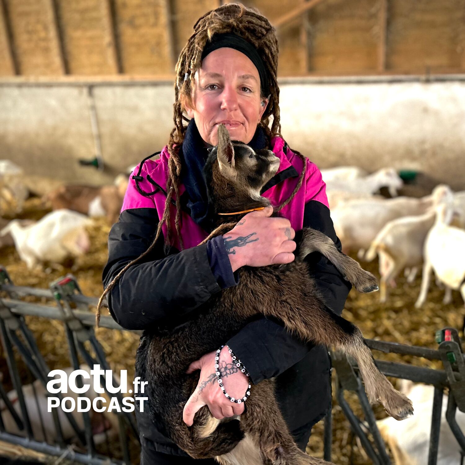 Maman solo et éleveuse de chèvres, Christel galère