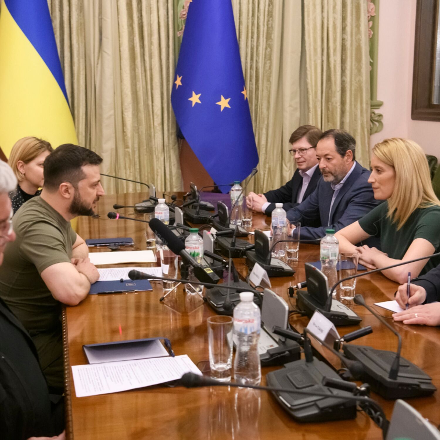 La guerre d’agression menée par la Russie contre l’Ukraine episode artwork