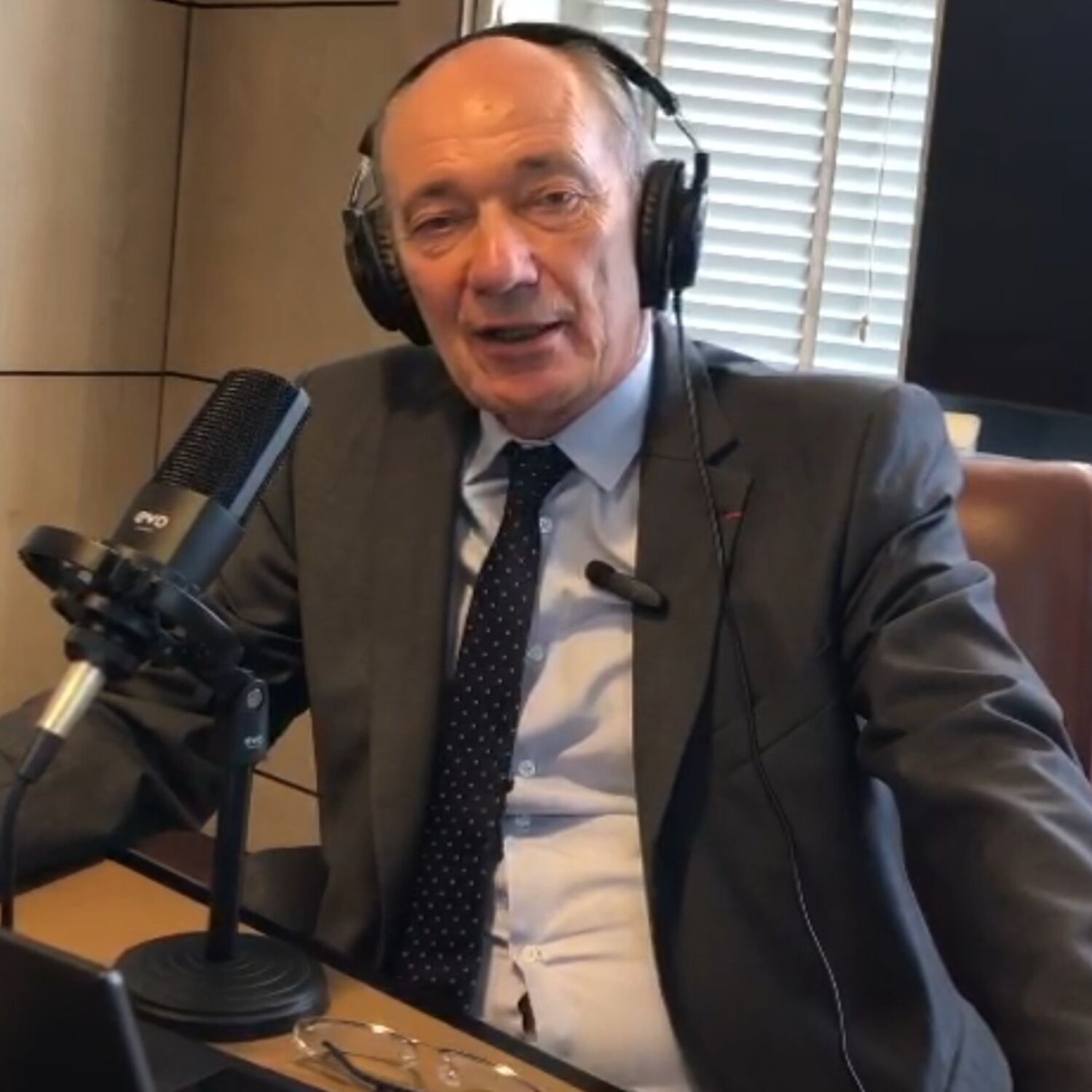 La chirurgie de l'infertilité : Rétablir les voies de la fécondité episode artwork