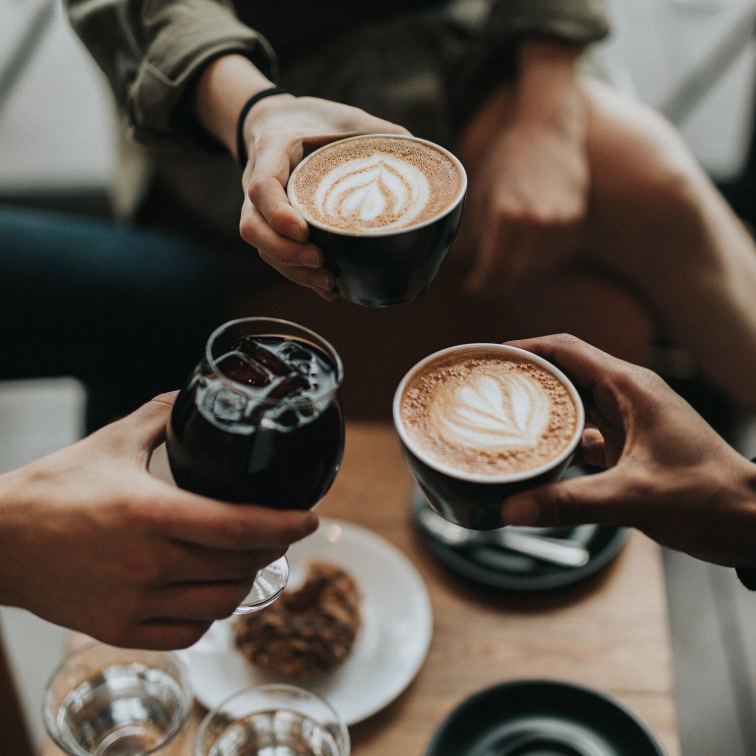Un café-mémoire itinérant, pour être au plus près des personnes isolées episode artwork
