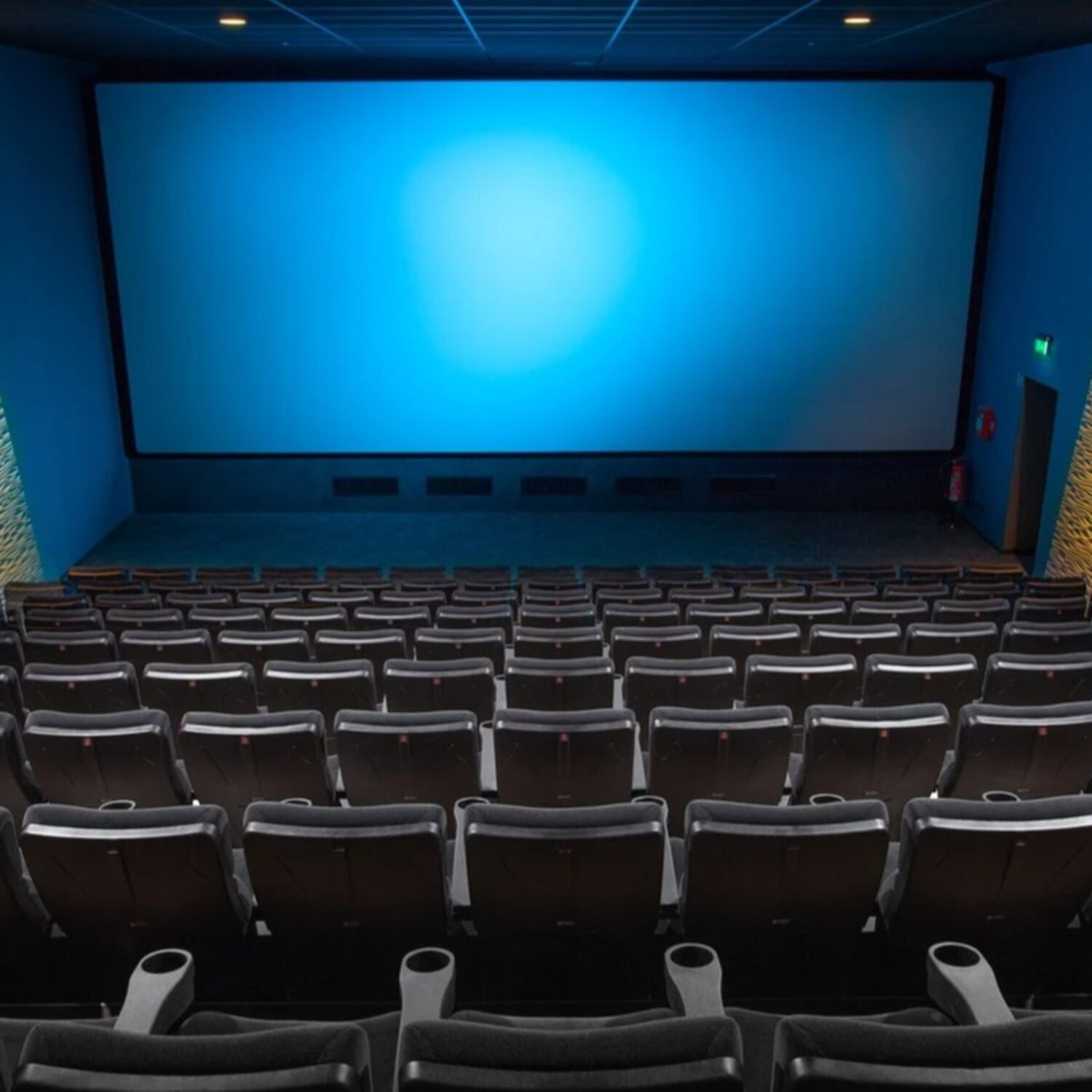 Pourquoi les nouveaux films sortent-ils au ciné le mercredi ?
