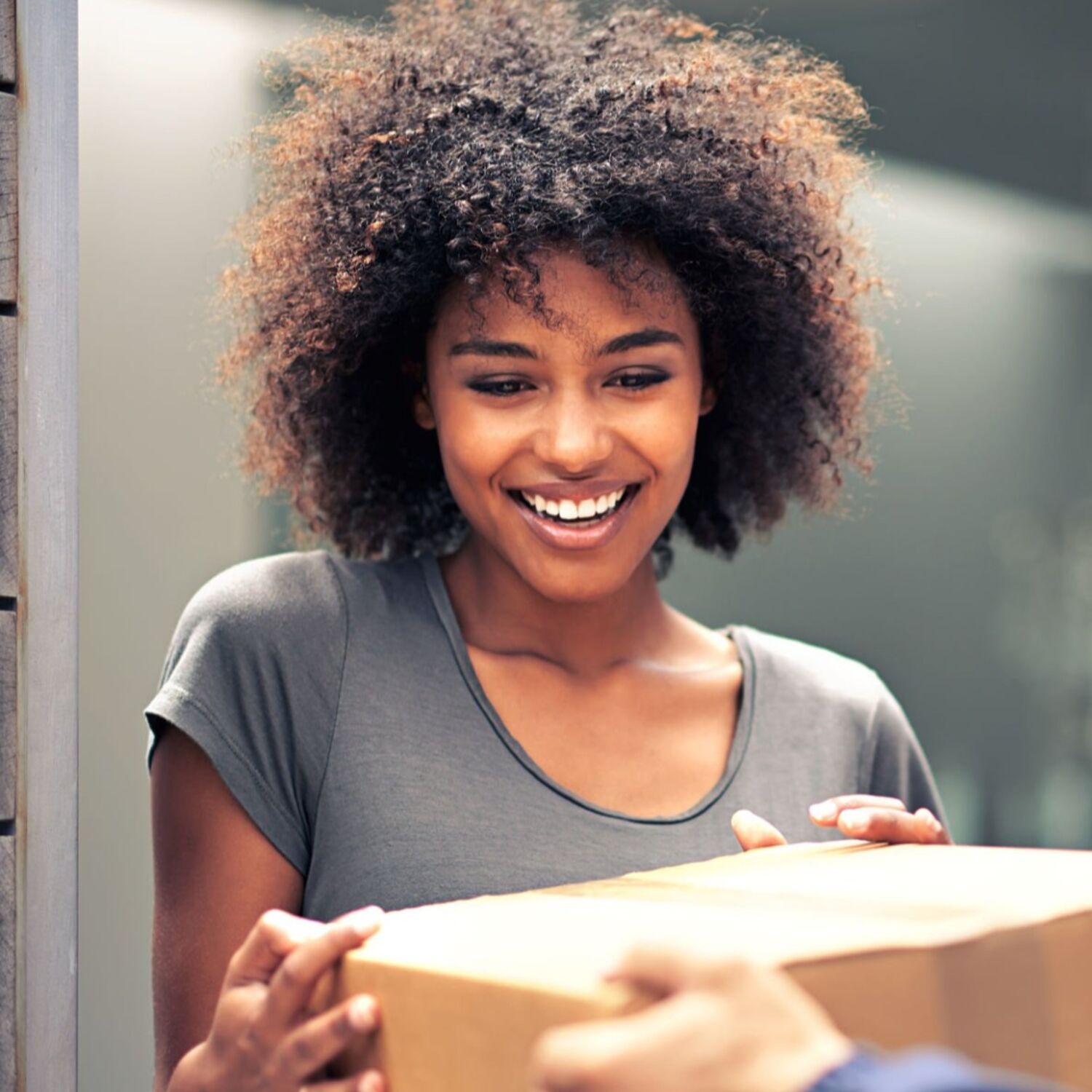 Comment la nouvelle taxe sur les petits colis est-elle calculée et...