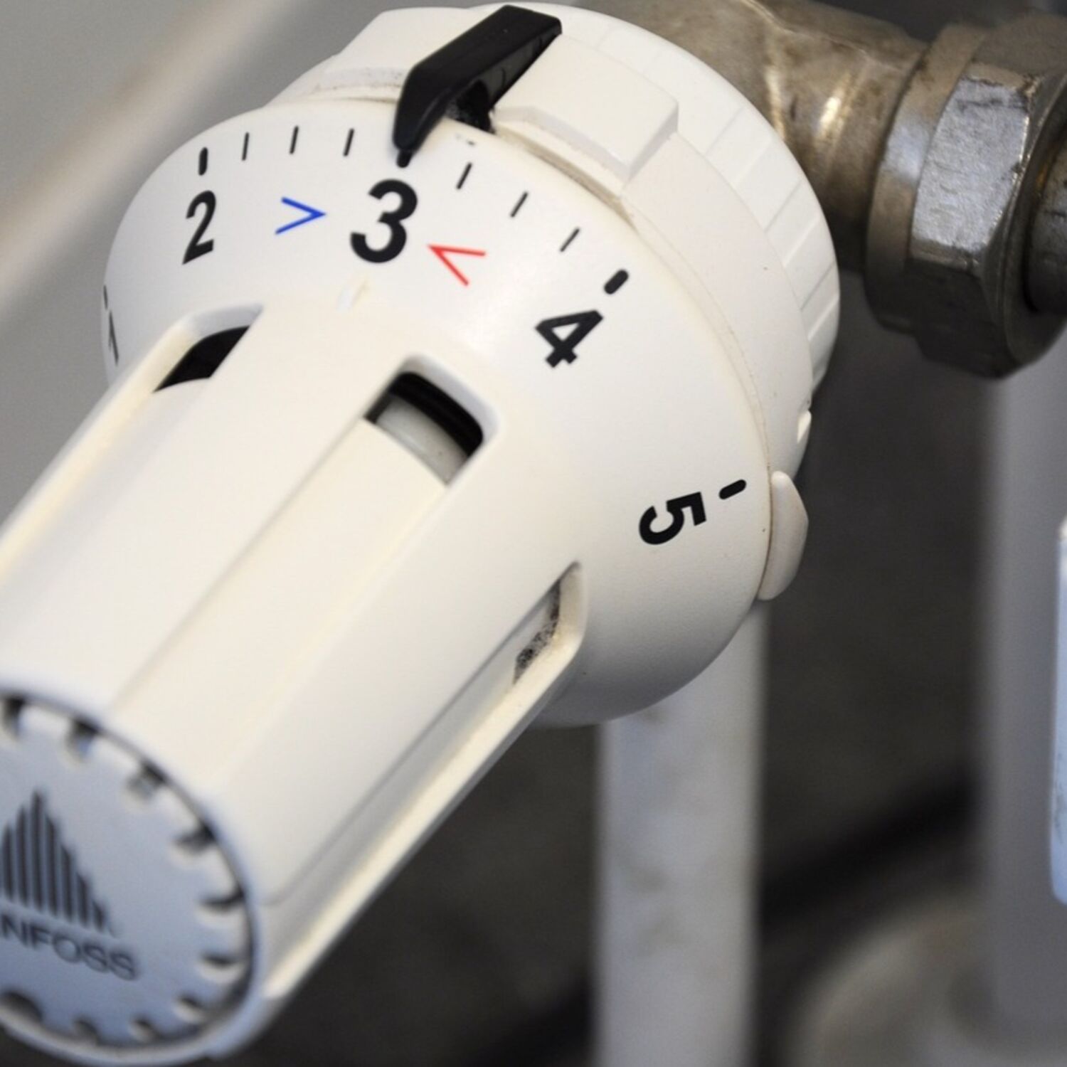 Pourquoi a-t-on parfois froid chez nous alors qu'il fait 20 degrés ?