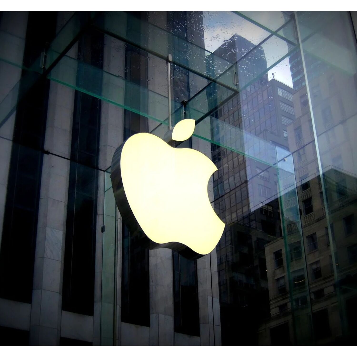 Pourquoi le symbole d'Apple est une pomme croquée ?