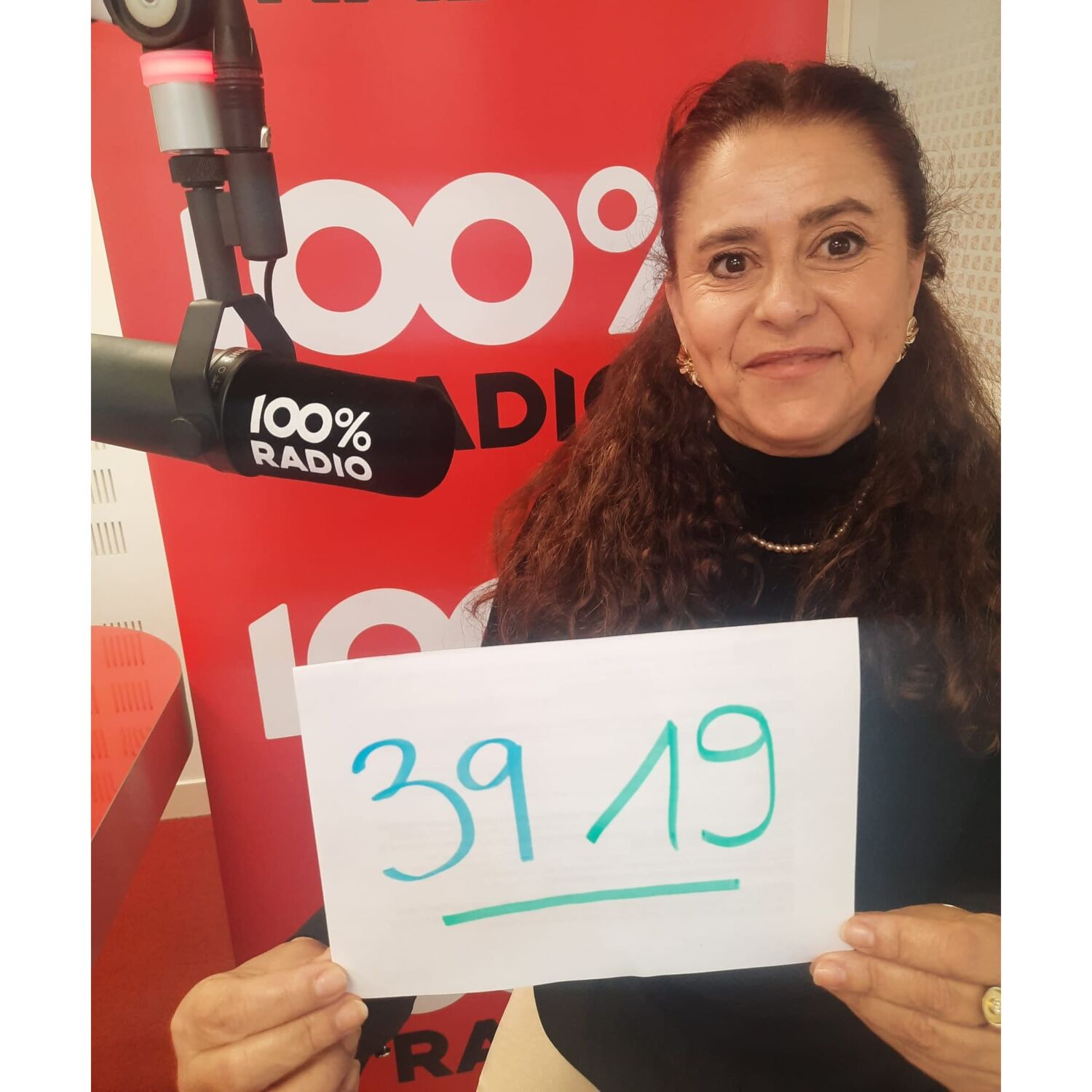UN CLIP pour promouvoir le 3919- Sandrine Lopez sur 100%