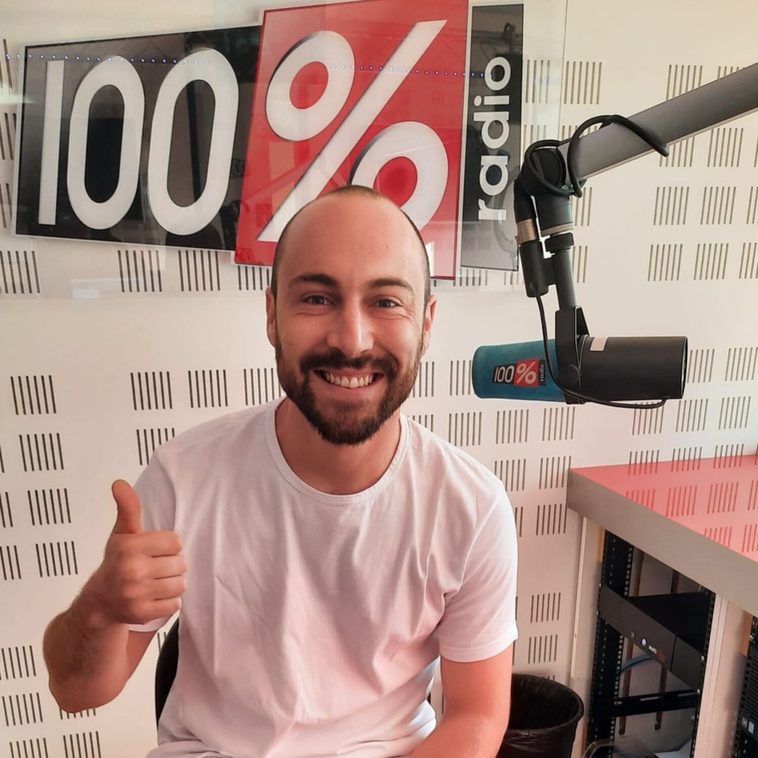 Le café théâtre les 3T- Charles Pey comédien- sur 100%