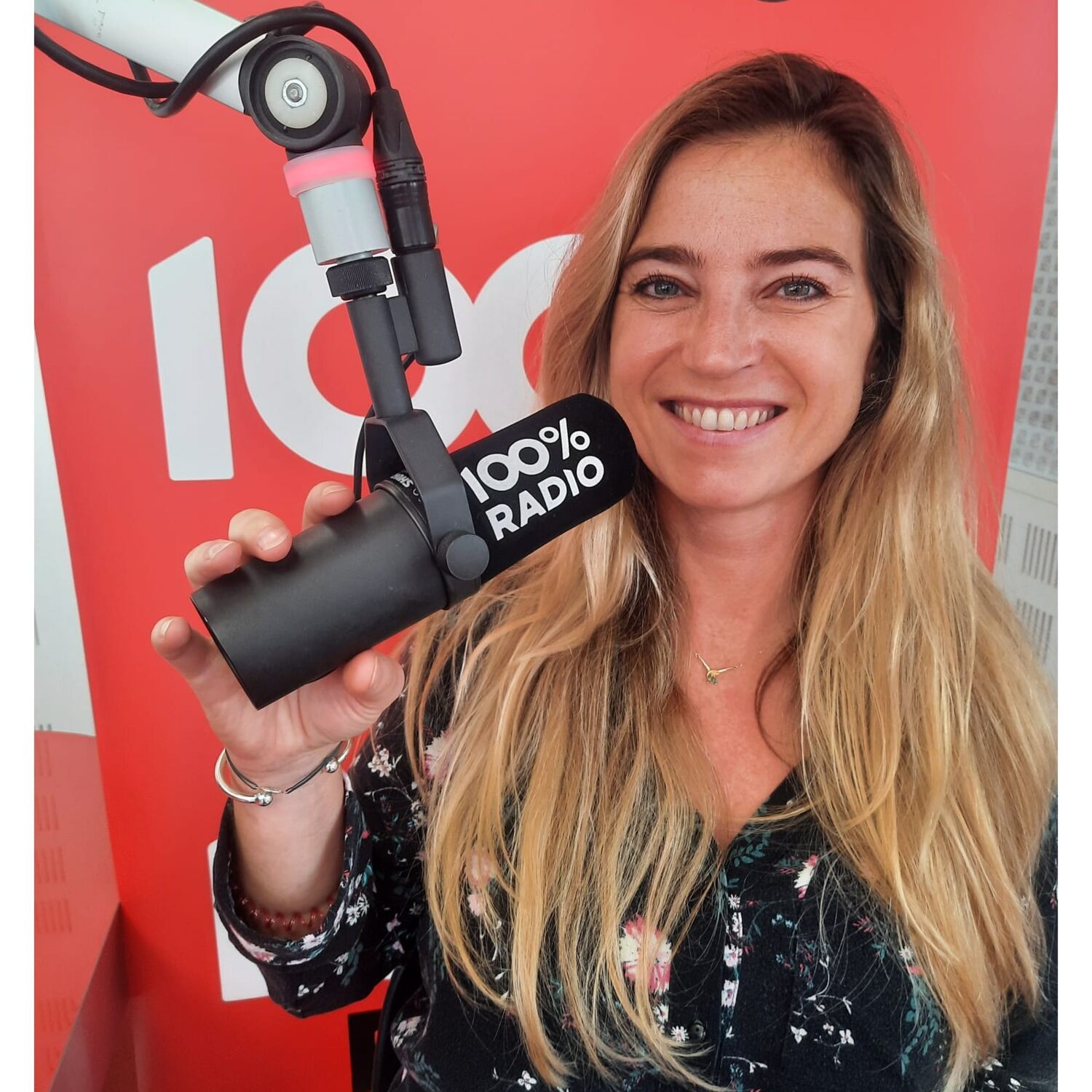 SANS APPEL- le one woman show de Emmanuelle Kalfon- sur 100%