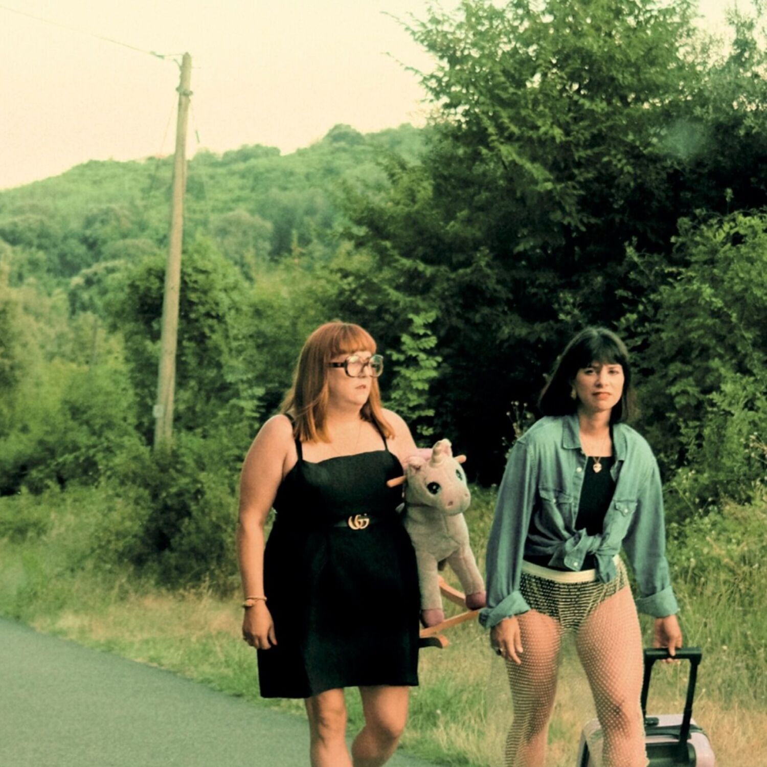 LES COQUETTES au PRINTEMPS DE TOULOUSE- Lola et Marie sur 100%