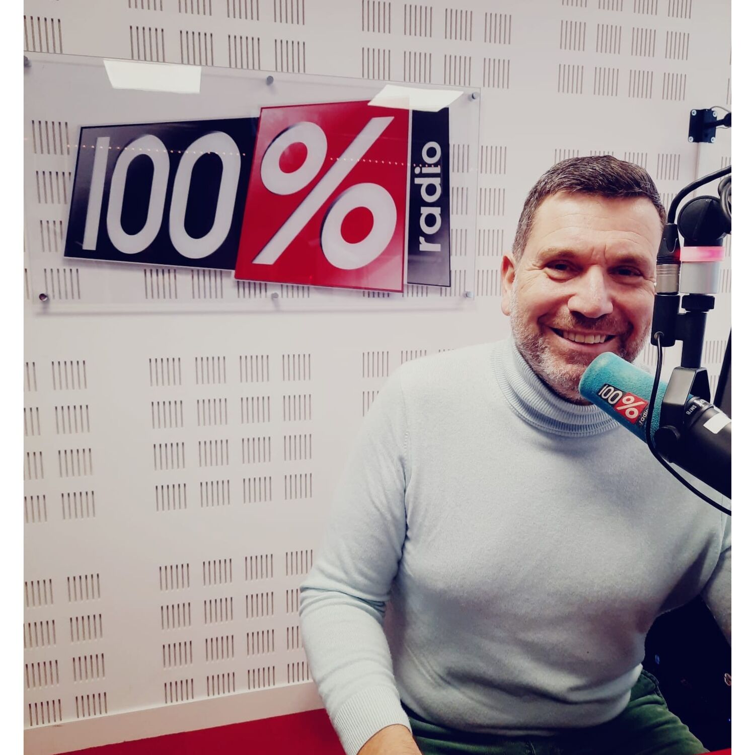 MEURTRE AU CHALET au Grenier Théâtre- Philippe Cros sur 100%